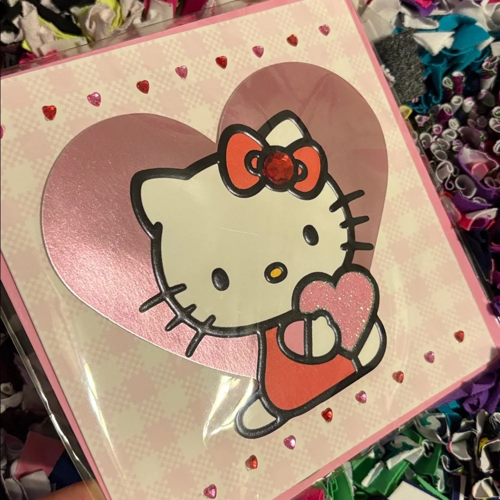 🆕American Greetings Papersong ‘Hello Kitty’ Valentine’s Day Card